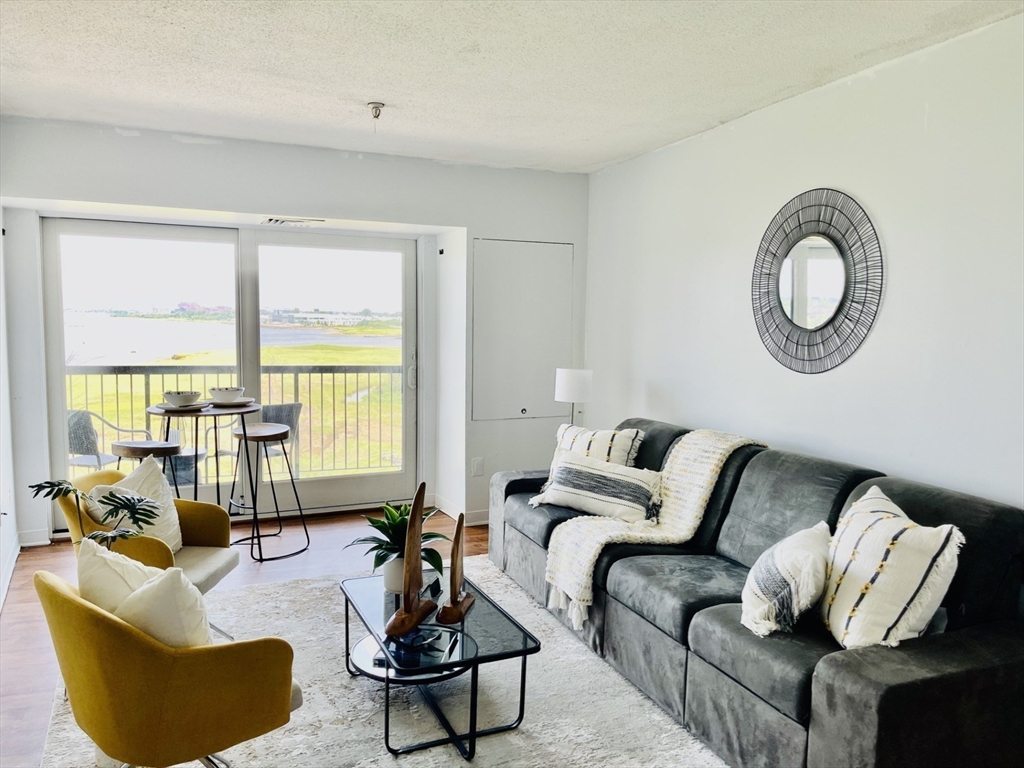 133 Commander Shea Blvd # 512