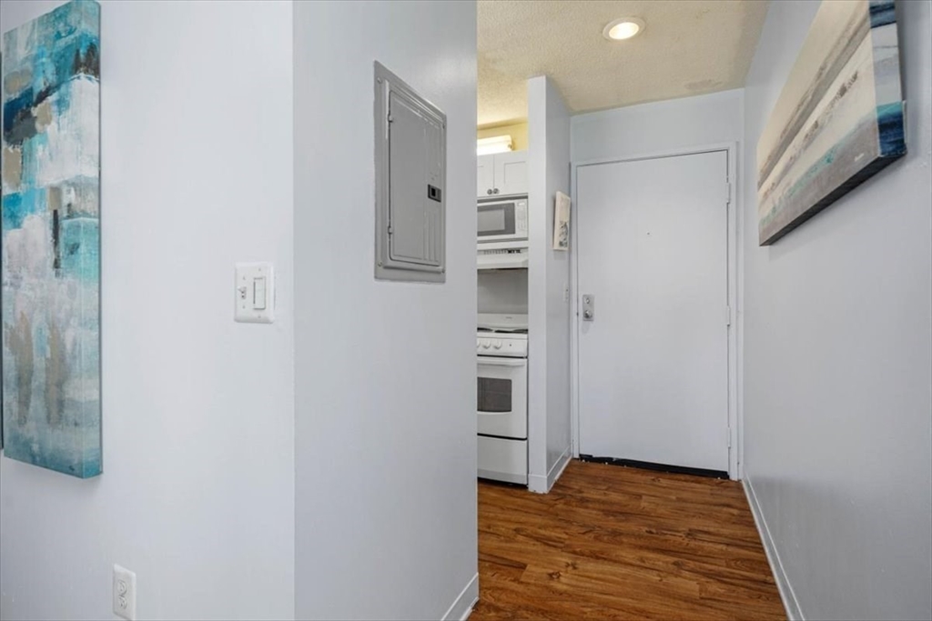 133 Commander Shea Blvd # 512