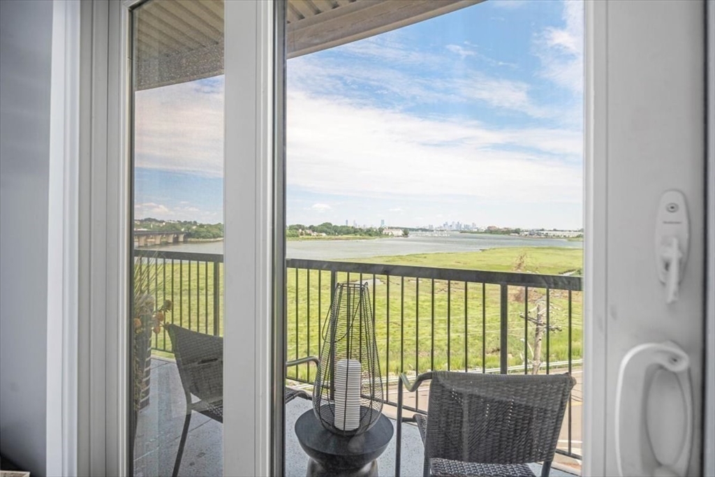 133 Commander Shea Blvd # 512