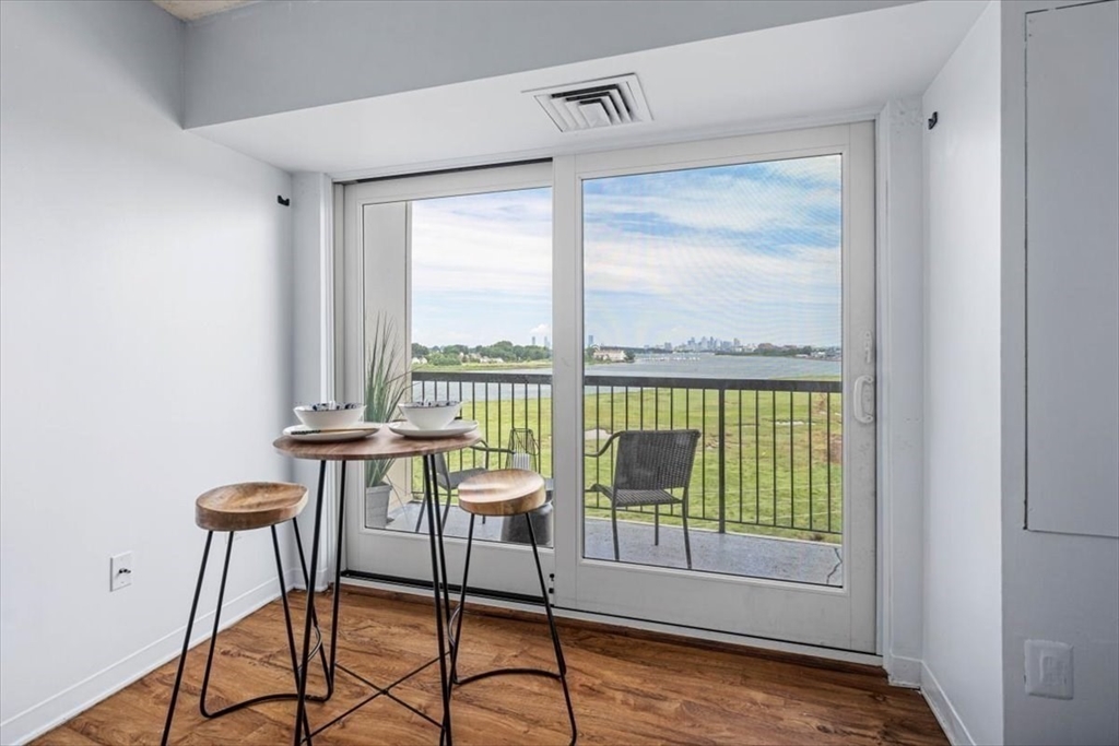 133 Commander Shea Blvd # 512