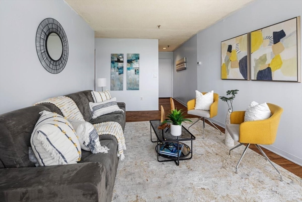 133 Commander Shea Blvd # 512