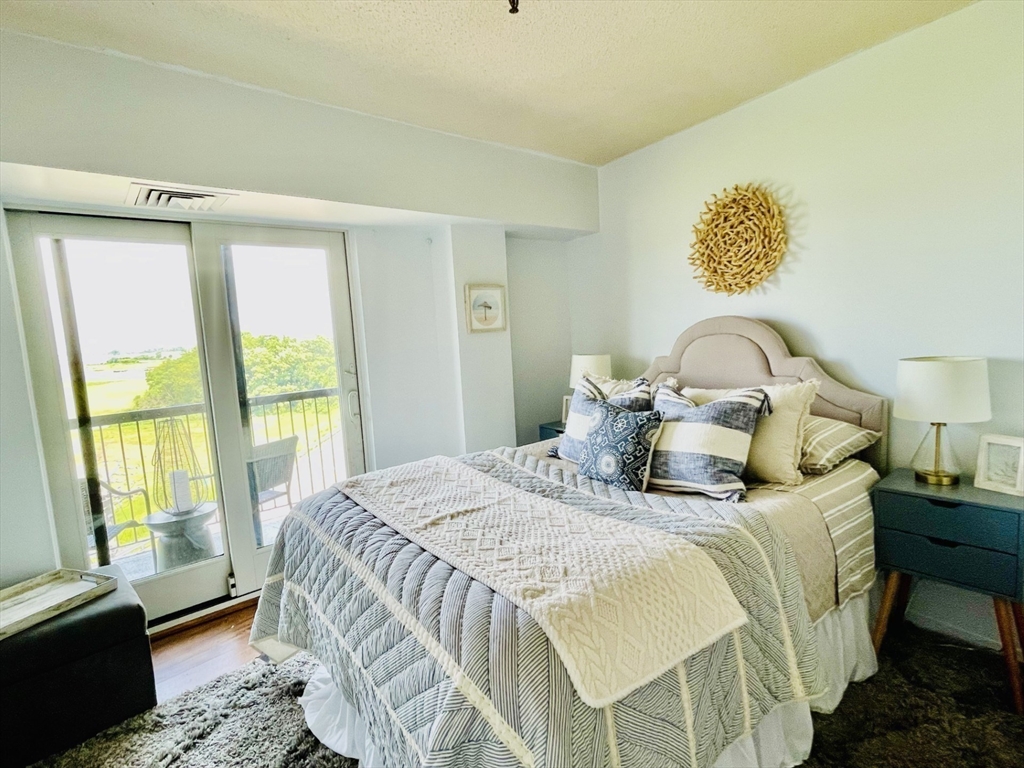 133 Commander Shea Blvd # 512