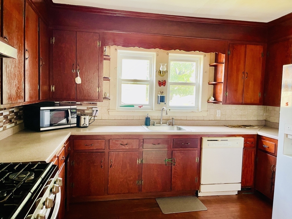 267 Calvary St
