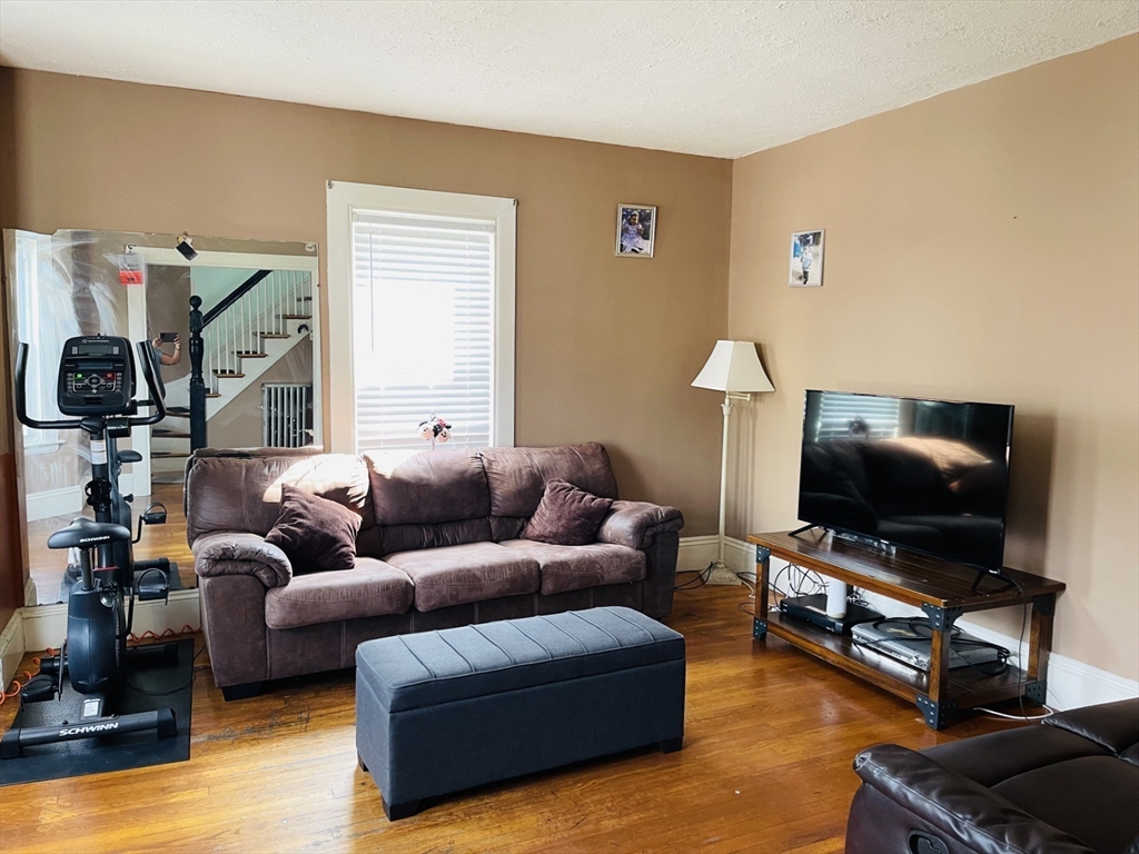 267 Calvary St