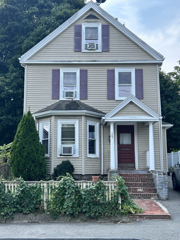 267 Calvary St