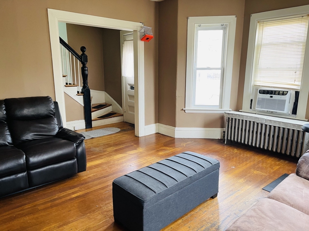 267 Calvary St