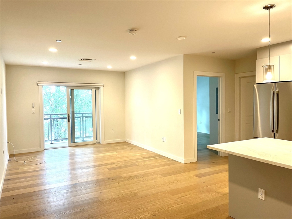 16 Boardman St # 202