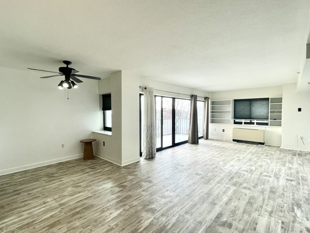 300 Lynn Shore Dr Unit: 603
