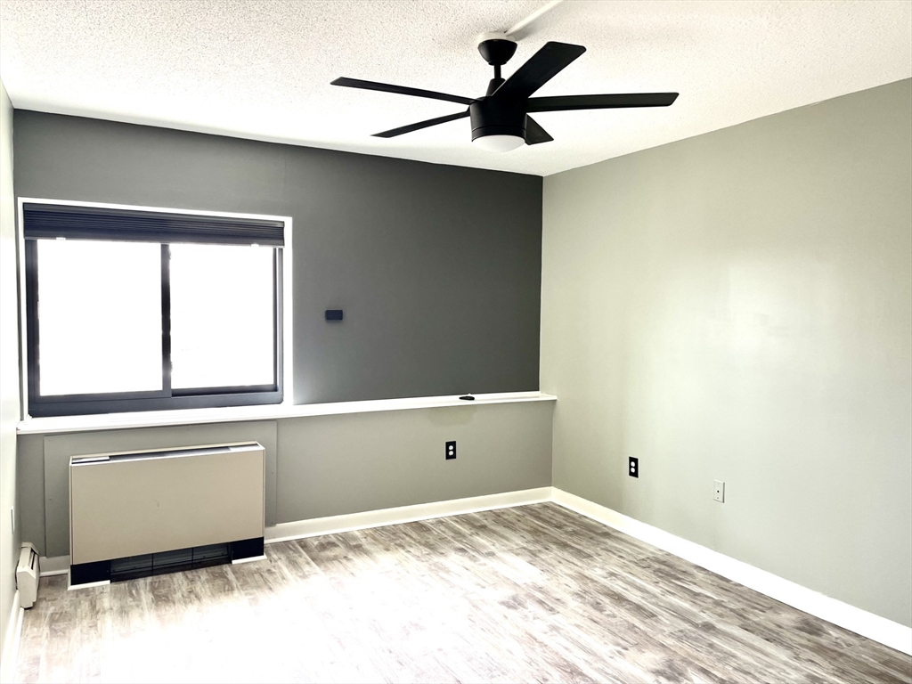 300 Lynn Shore Dr Unit: 603