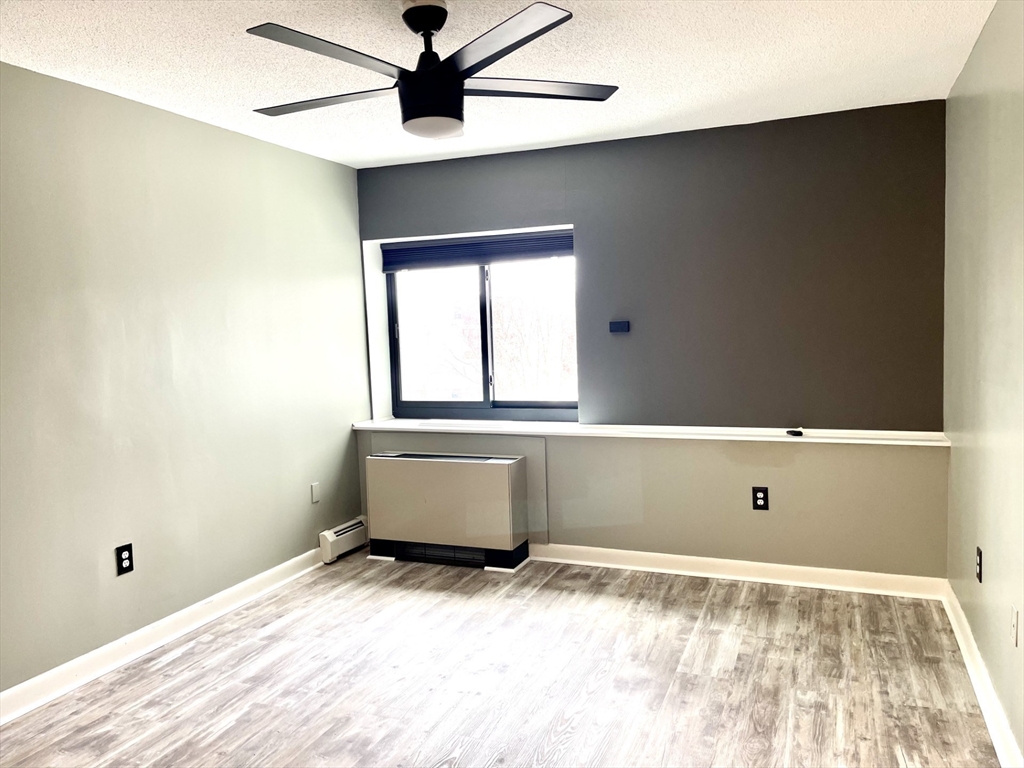 300 Lynn Shore Dr Unit: 603