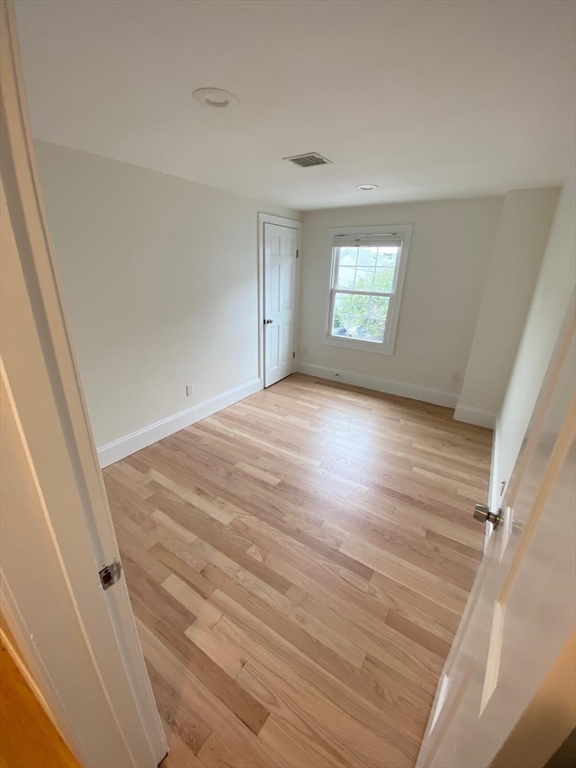 18 Plainfield St # 18
