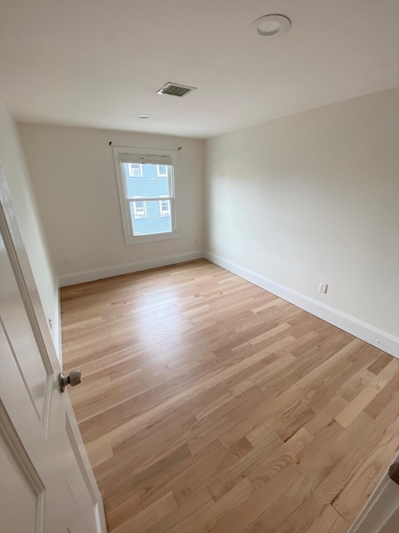 18 Plainfield St # 18