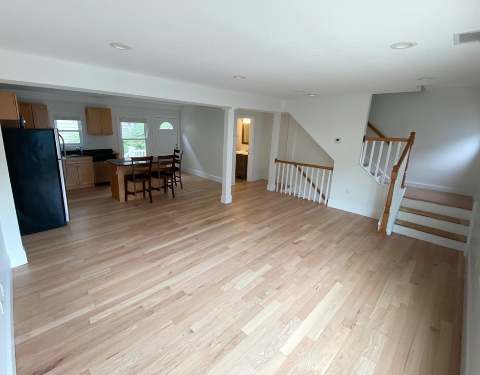 18 Plainfield St # 18