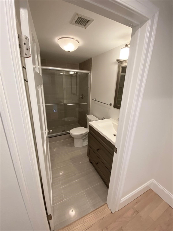 18 Plainfield St # 18
