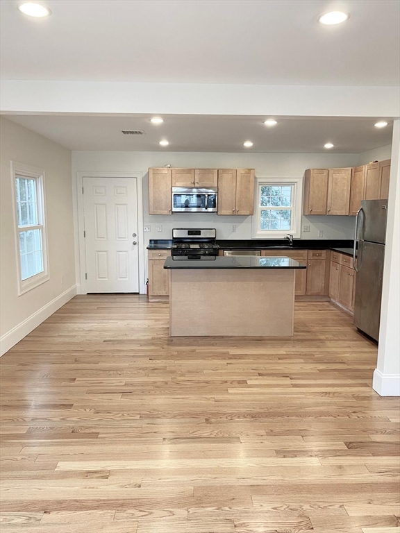 20 Plainfield St # 20