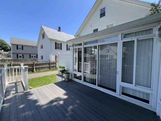 61 King St