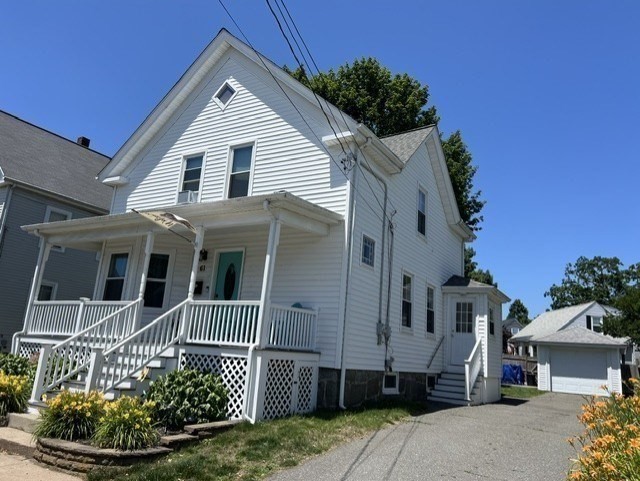61 King St