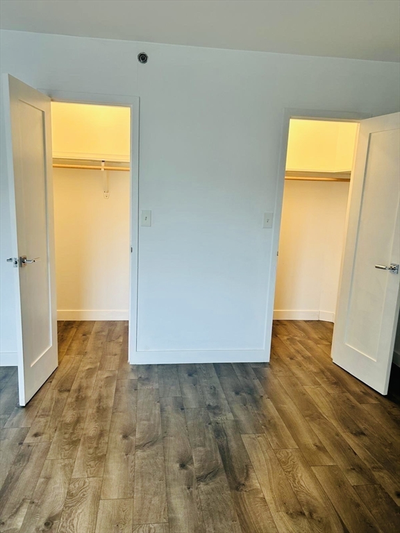 300 Lynn Shore Dr Unit: 408