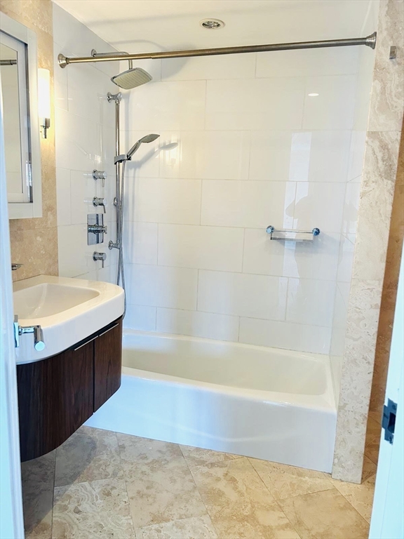 300 Lynn Shore Dr Unit: 408