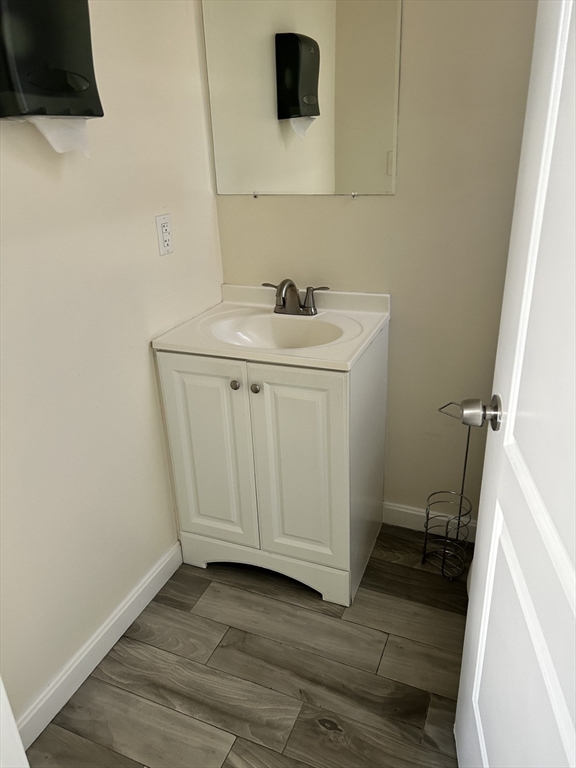 315 Park Ave # 2