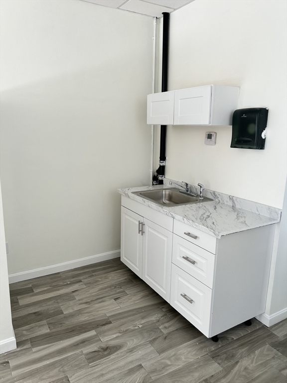 315 Park Ave # 2