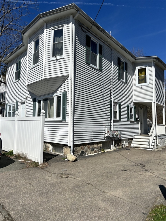 65 Vine St