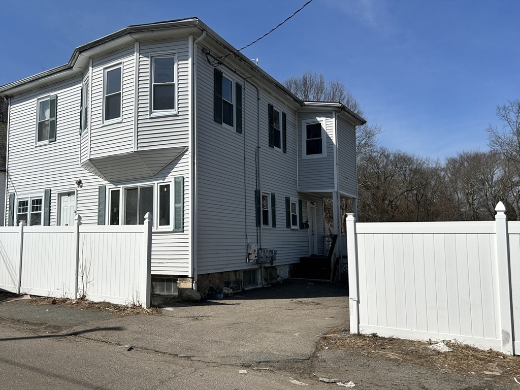65 Vine St