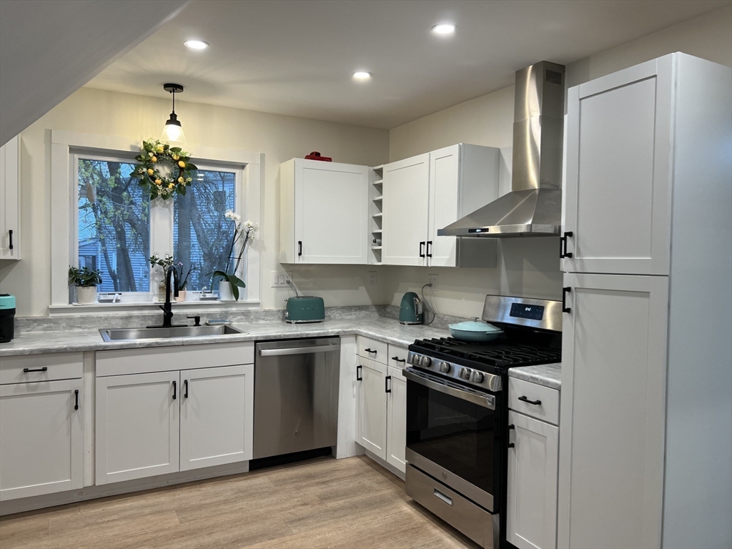 51 Undine Ave