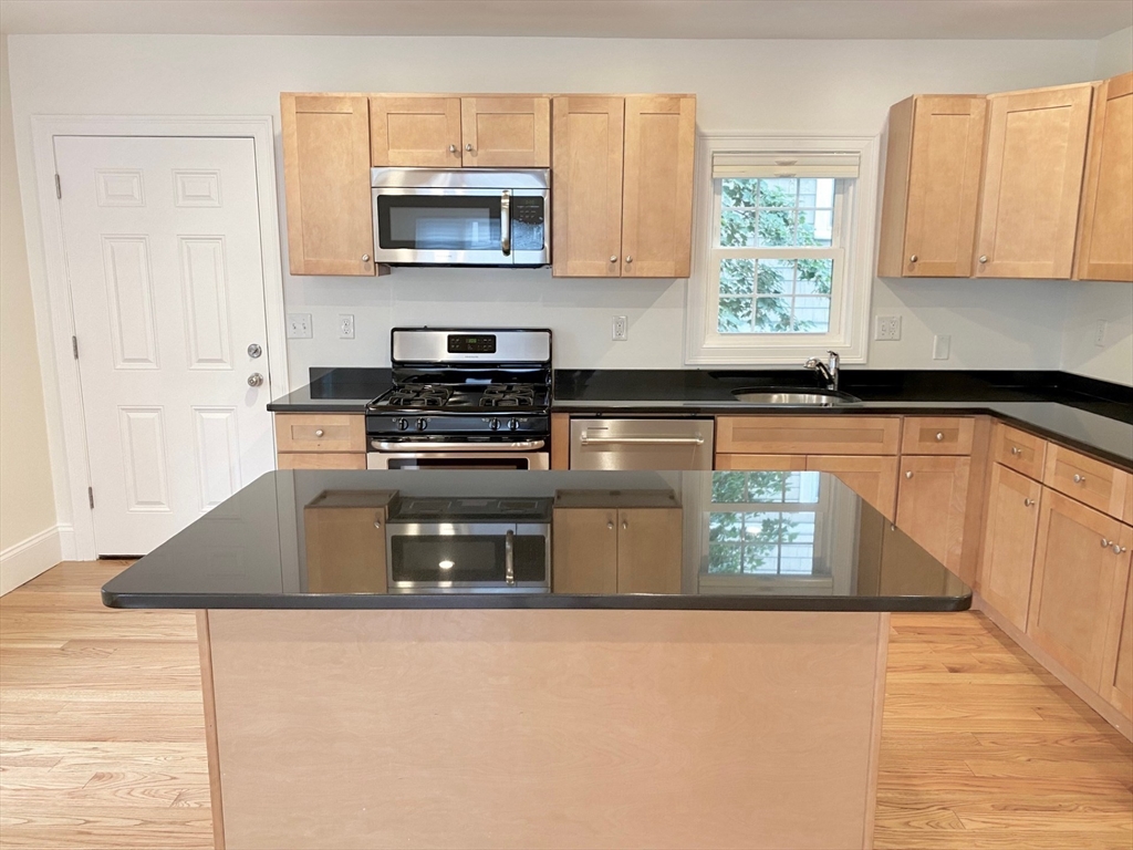 16 Plainfield St # 16