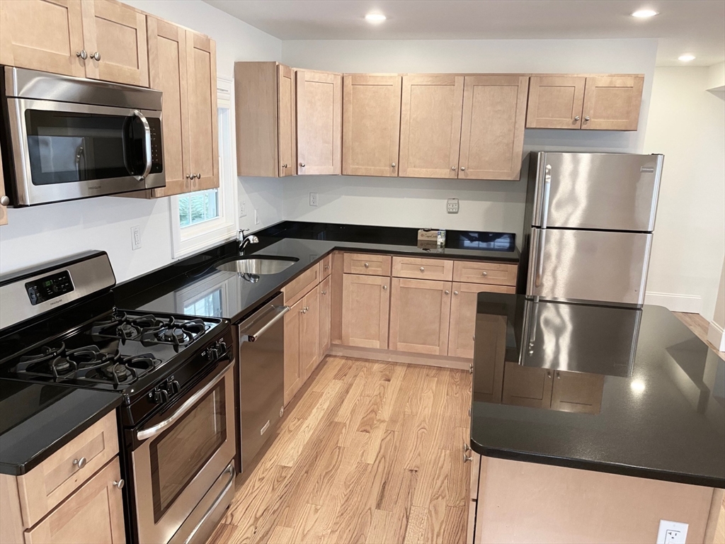 16 Plainfield St # 16