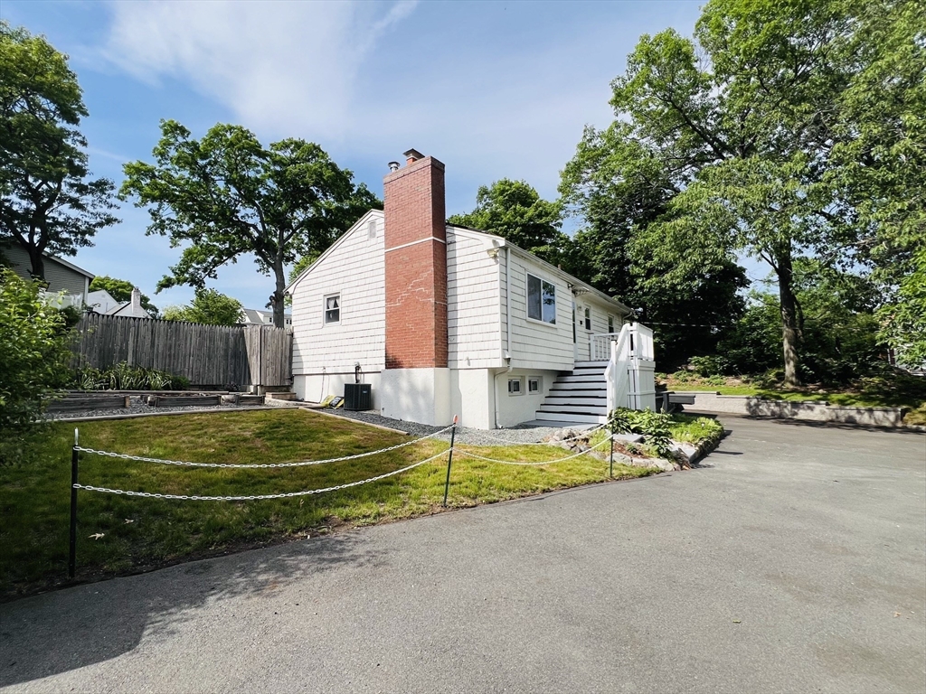 16 Ridge Ave