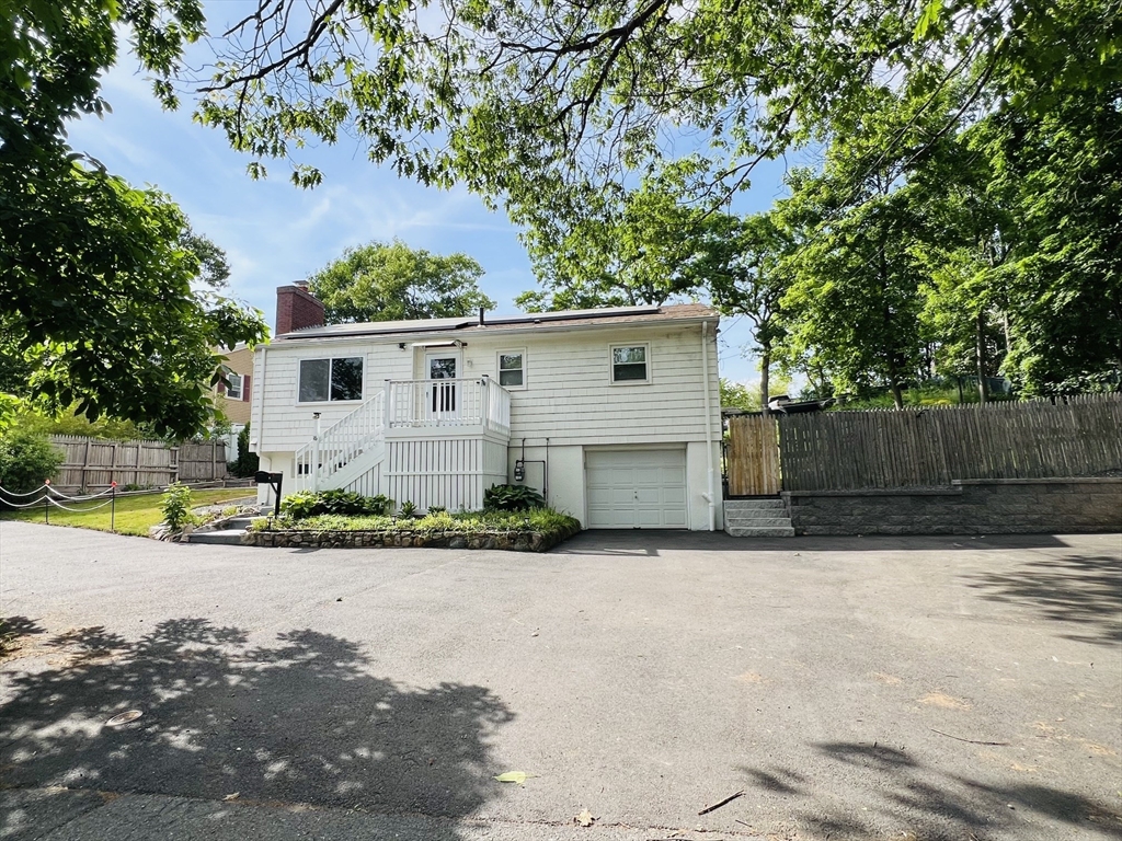 16 Ridge Ave