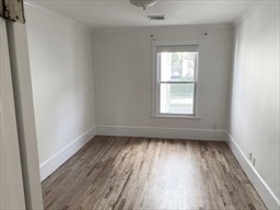 8 White Ave