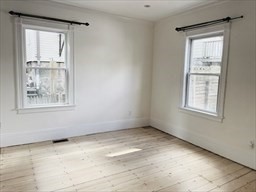 8 White Ave