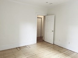 8 White Ave