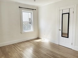 8 White Ave