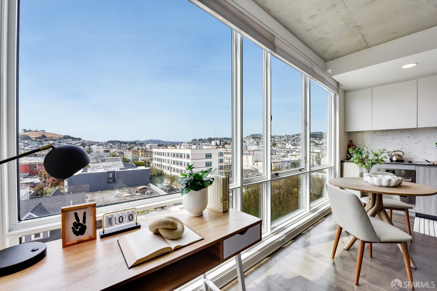 45 Bartlett Street # 813