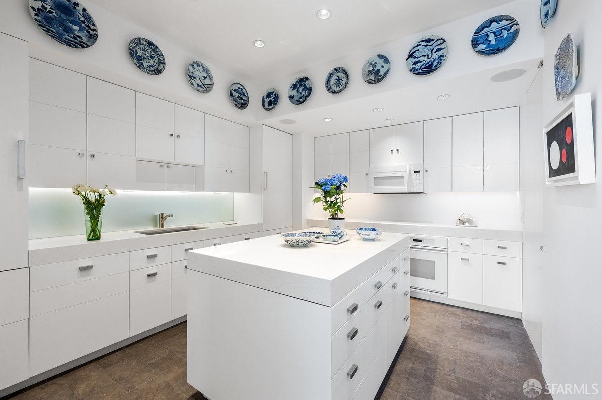 2200 Sacramento Street # 1702