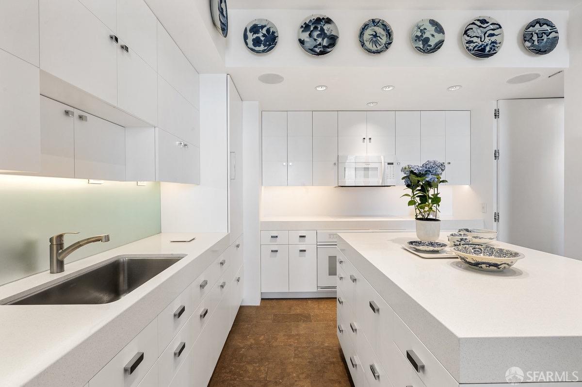 2200 Sacramento Street # 1702