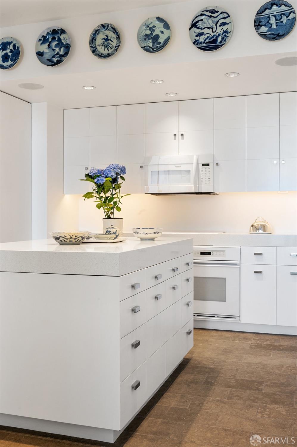 2200 Sacramento Street # 1702