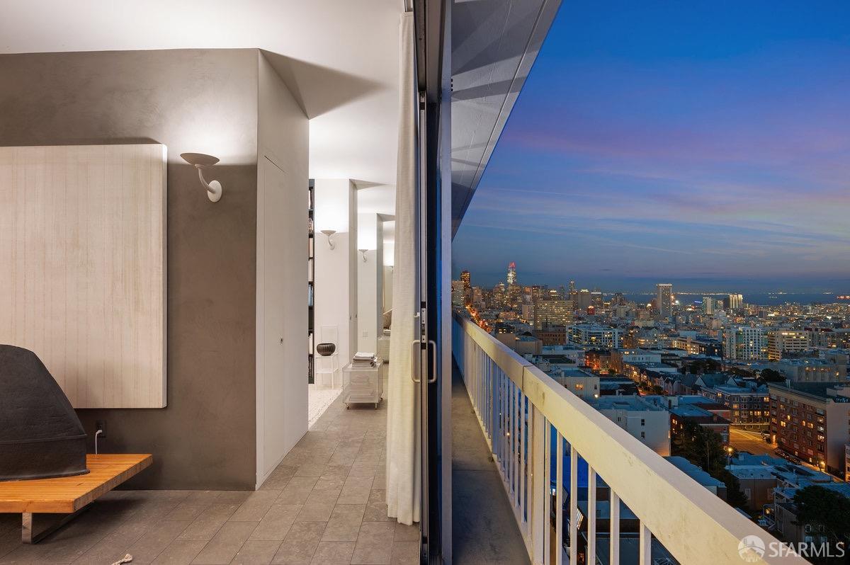 2200 Sacramento Street # 1702