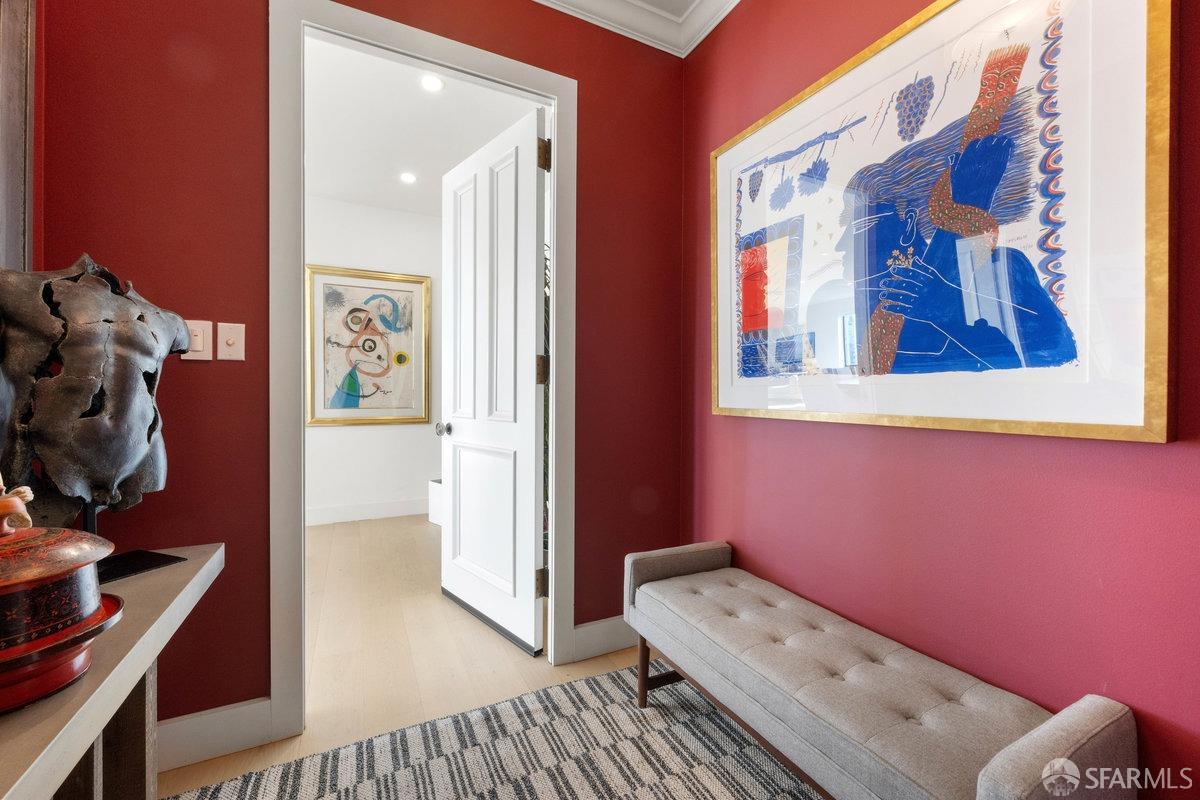 1170 Sacramento Street # 9C