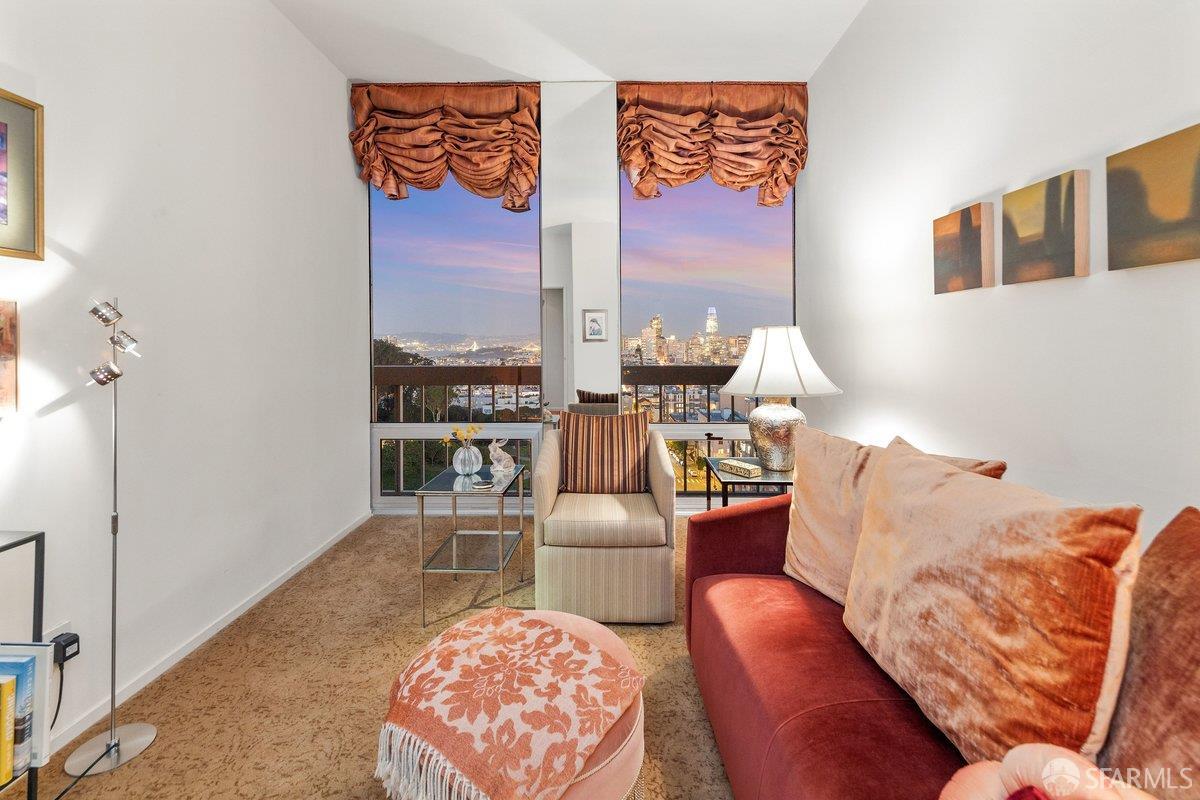 2200 Sacramento Street # 1601