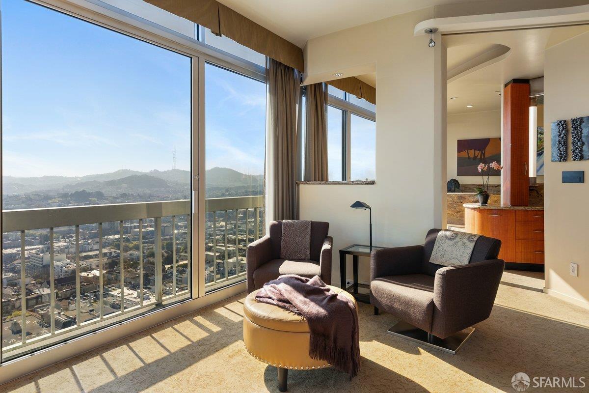 2200 Sacramento Street # 1601