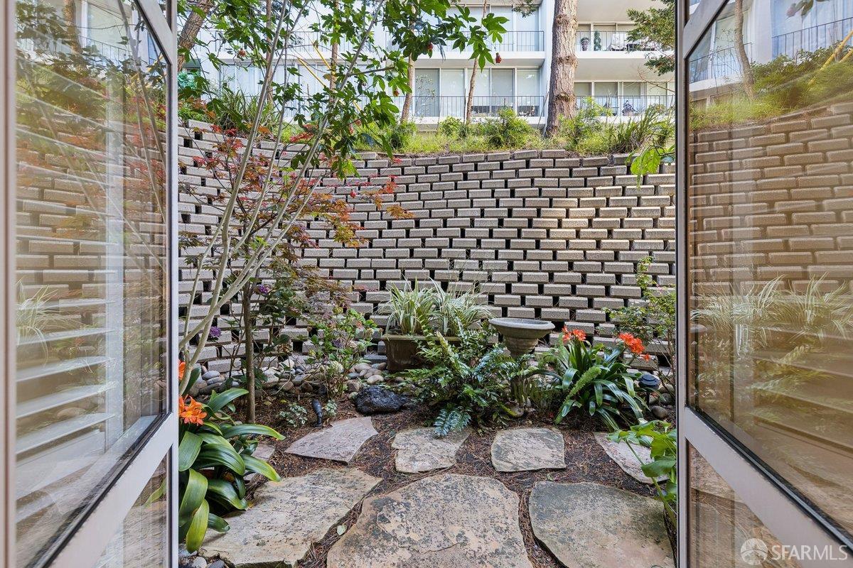 1340 Clay Street # 404