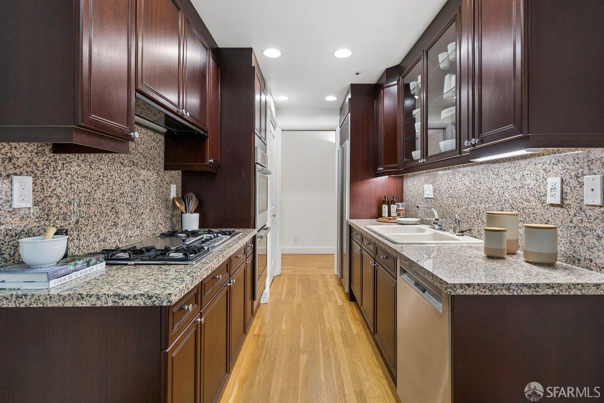 1340 Clay Street # 404