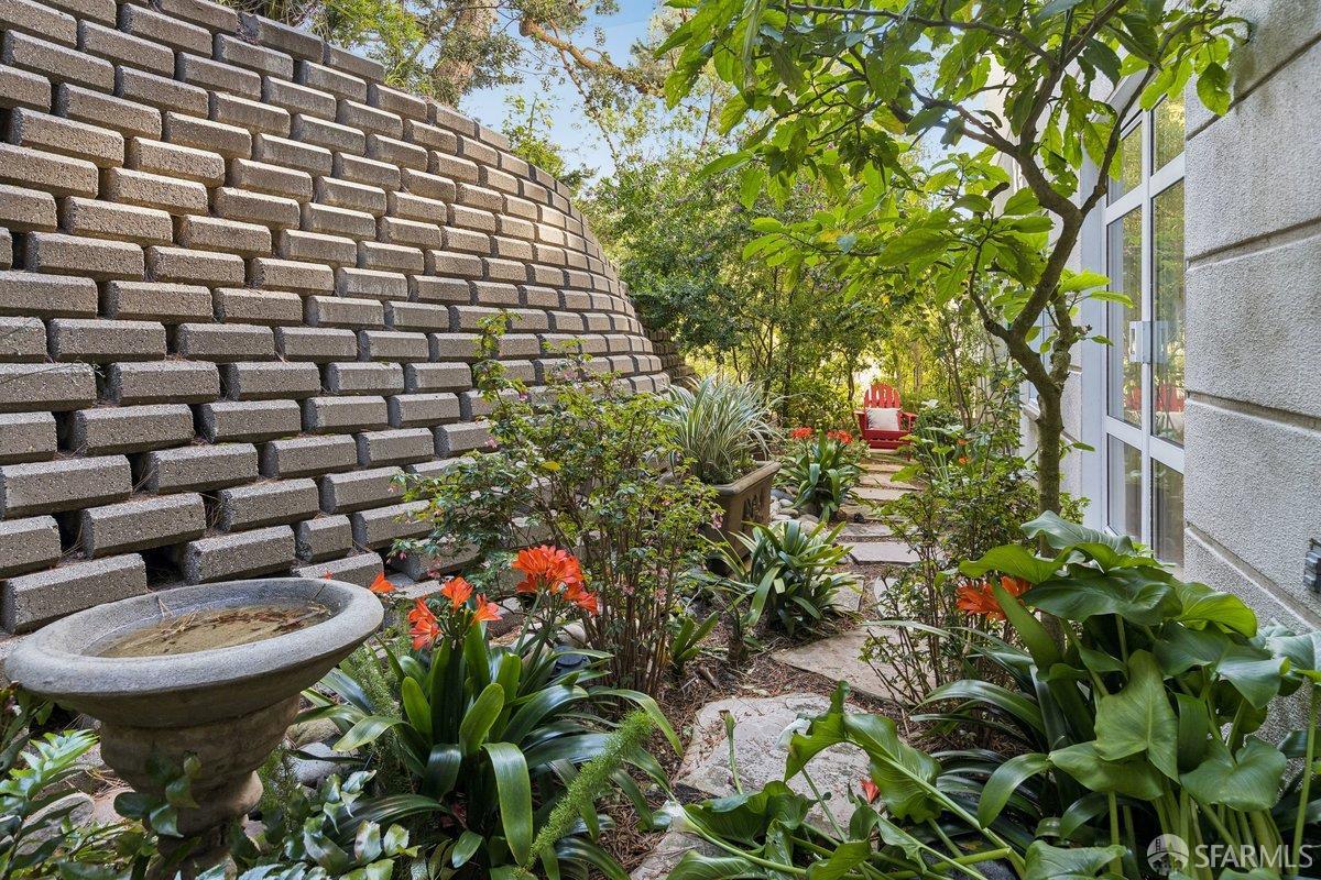 1340 Clay Street # 404