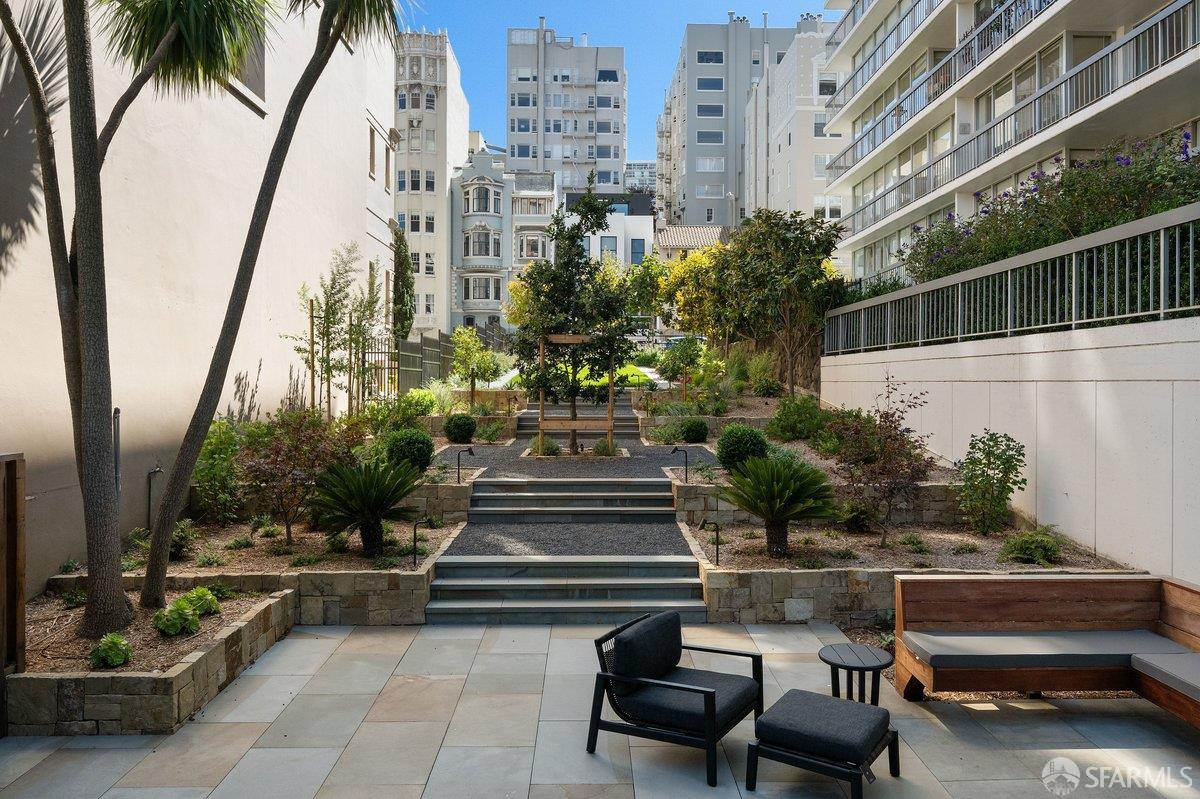 1960 Broadway Street # 4