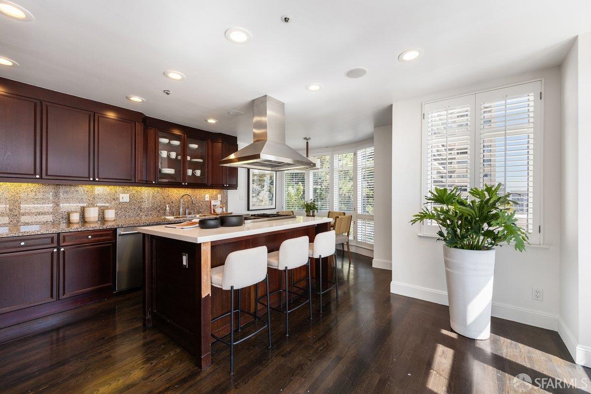 1340 Clay Street # 602