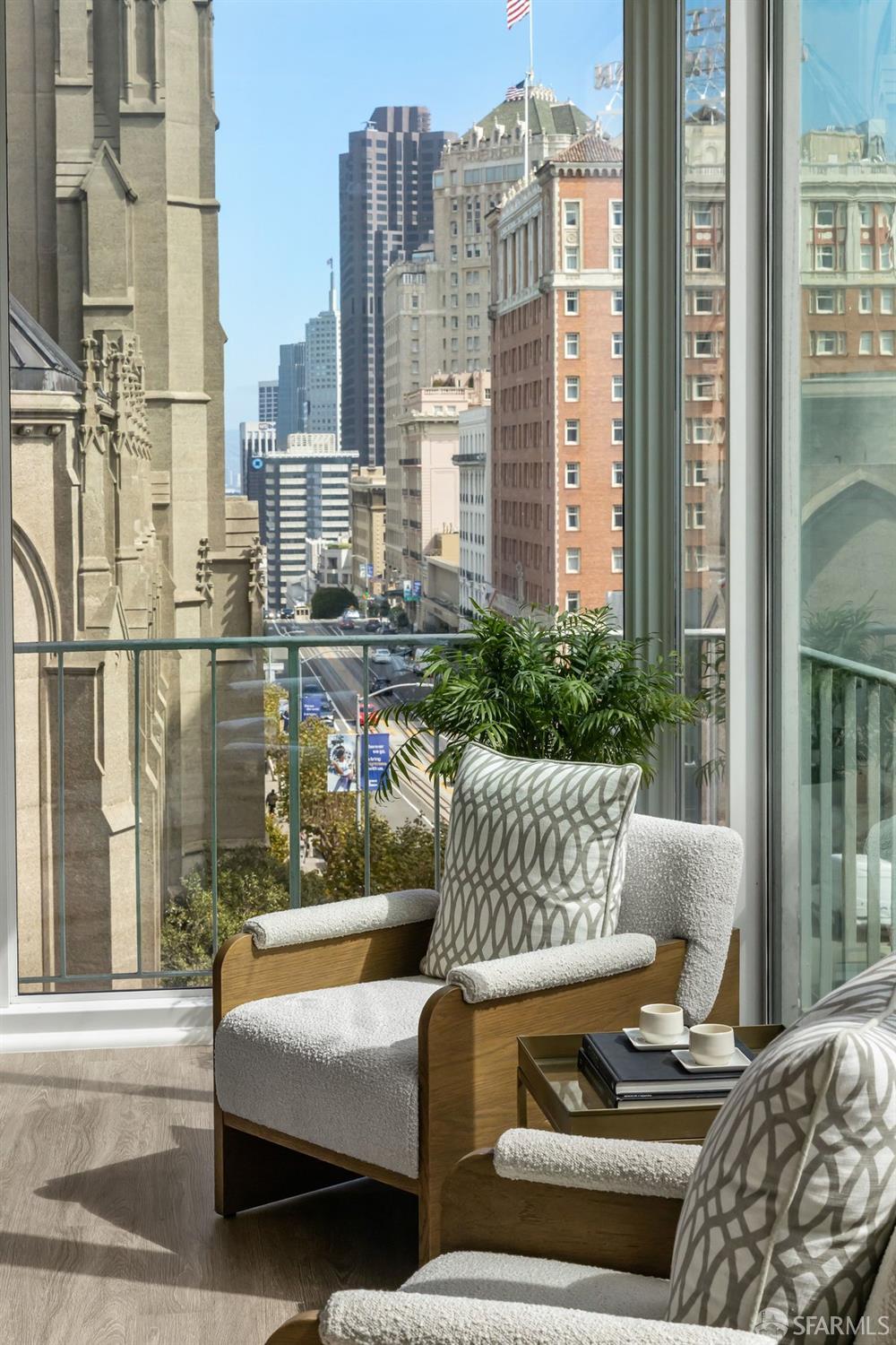 1200 California Street # 5C